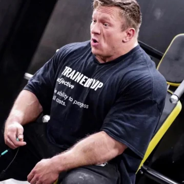 Trained by JP - The Adjective Tee fekete ( BLACK FRIDAY DEAL )