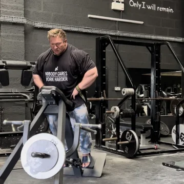 Trained by JP - NOBODY CARES, WORK HARDER Tee fekete ( BLACK FRIDAY DEAL )