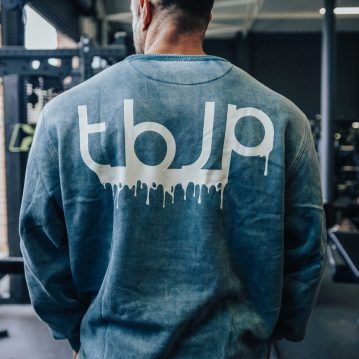 tbJP Drip Logo Sweater in Blue Green with Cream Logo - UTILITY01 - Imagem 4