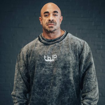 tbJP Drip Logo Sweater in Black with a Light Grey Logo - UTILITY01 - Imagem 7